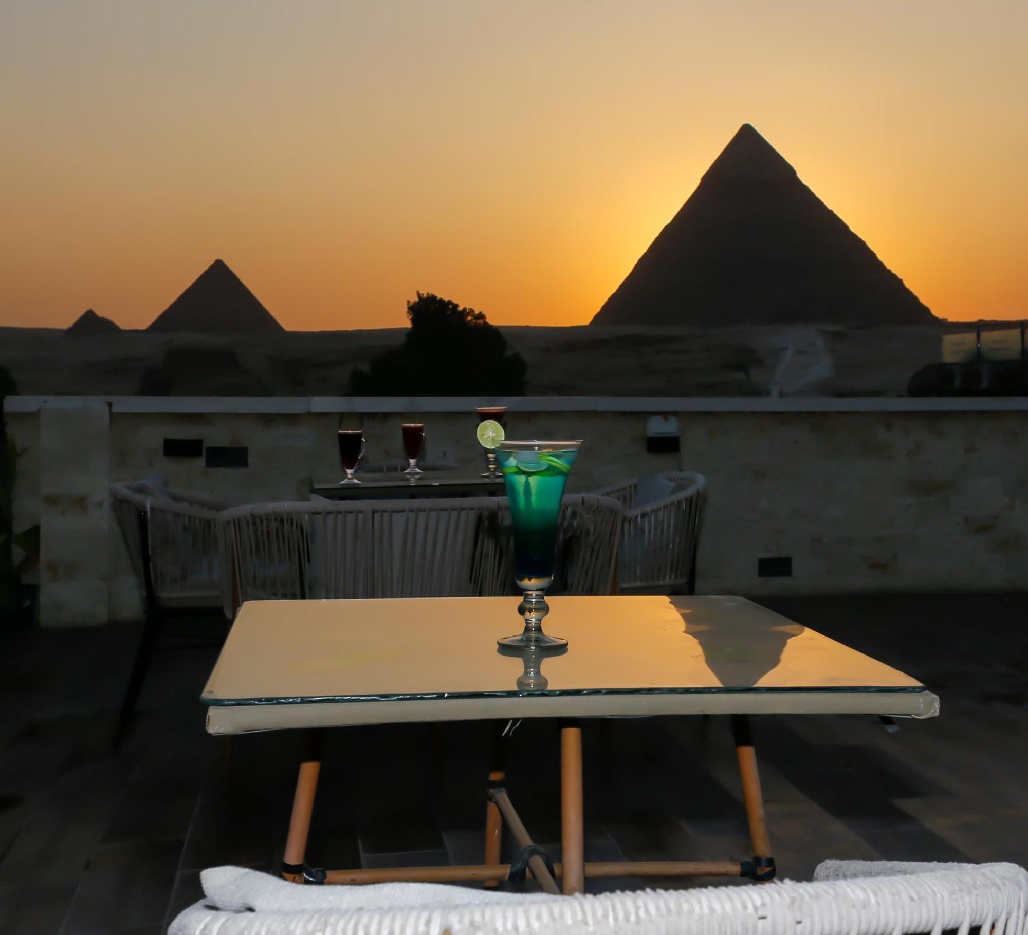 Pyramids Glory Inn Kafret el-Gabal Екстериор снимка